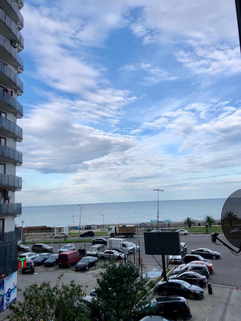 Horizon Batumi Aparthotel Buitenkant foto
